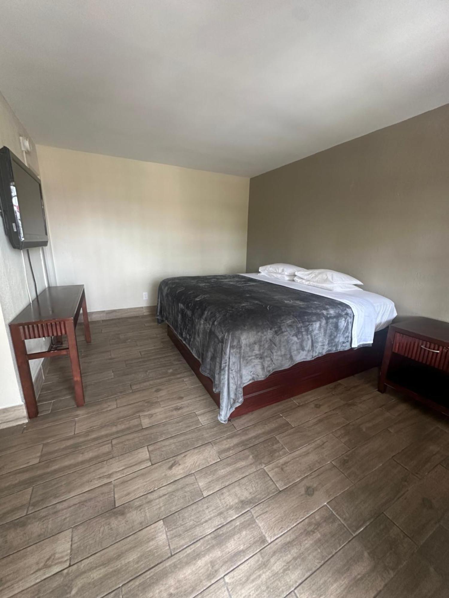 Budget Inn - Sankt Petersburg Zewnętrze zdjęcie
